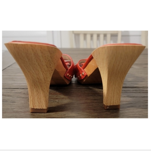 Michael Kors Saffiano Leather Slide Sandles Wood Heel Orange Size 9.5 - Picture 5 of 13